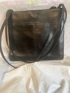 Kenneth Cole Black Leather Slim Crossbody Tote
